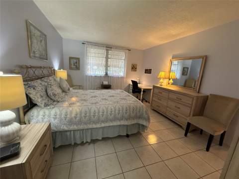 2901 NW 46th Avenue #106, Lauderdale Lakes FL - photo 12 of 35