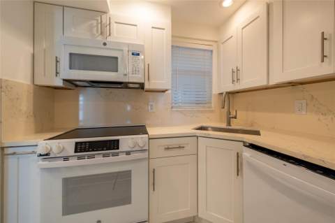 3101 NE 47th Court #504, Fort Lauderdale FL - photo 9 of 32