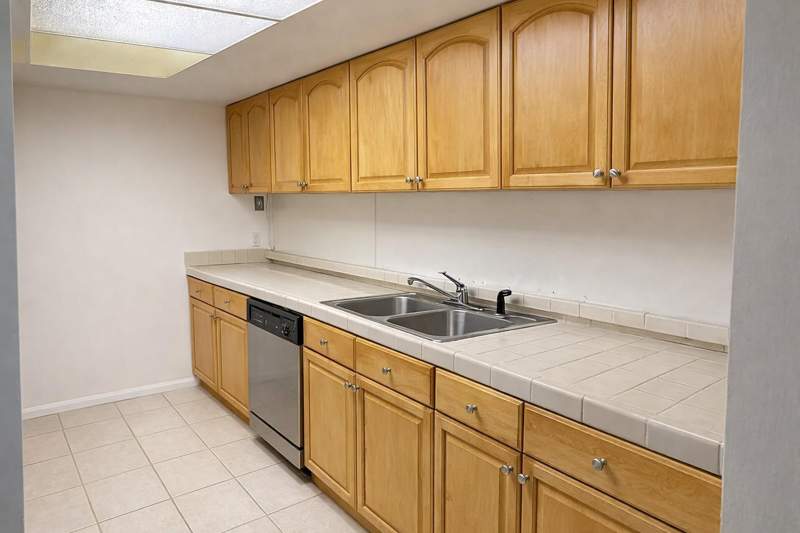 2 bedroom Townhouse at 1294 White Pine Drive #1294, South Shore 4 Of Wellin, Wellington — photo 3