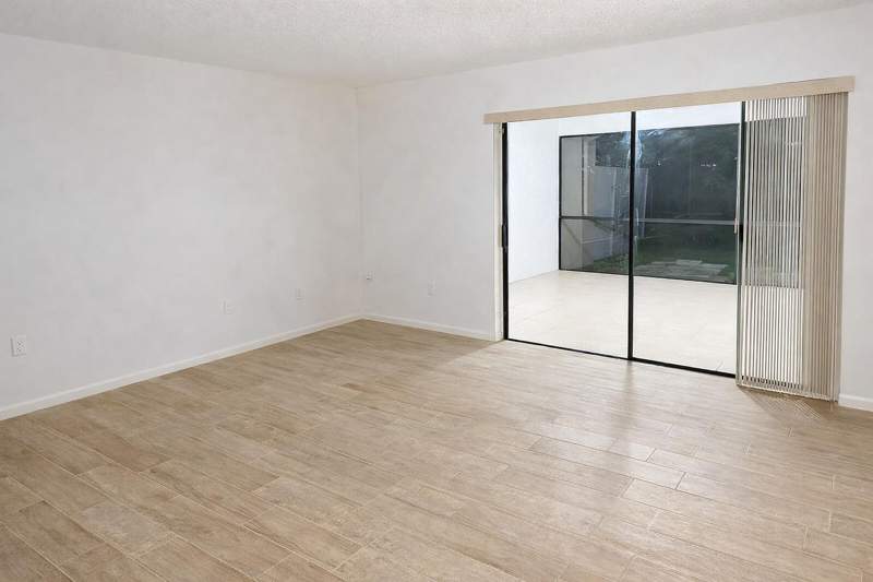2 bedroom Townhouse at 1294 White Pine Drive #1294, South Shore 4 Of Wellin, Wellington — photo 4