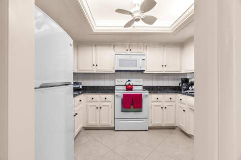 1850 S Ocean Boulevard #502, Pompano Beach FL - photo 8 of 43