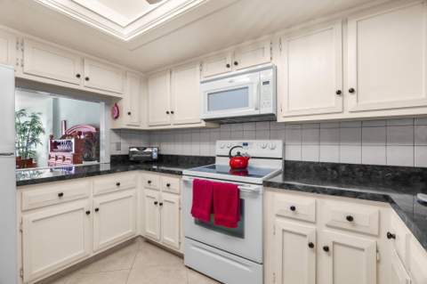 1850 S Ocean Boulevard #502, Pompano Beach FL - photo 9 of 43