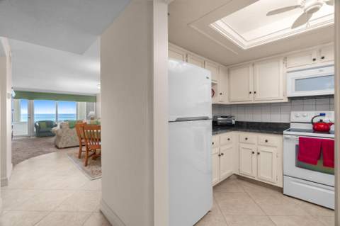 1850 S Ocean Boulevard #502, Pompano Beach FL - photo 11 of 43