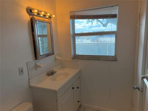 900 NE 26 Street #15, Wilton Manors FL - photo 11 of 11