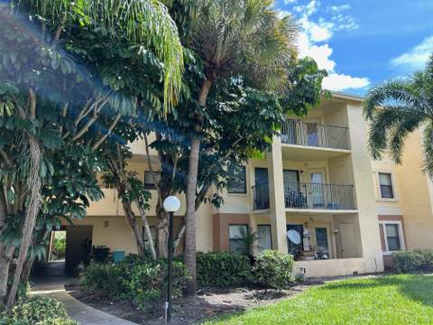 9999 Summerbreeze Drive #105, Sunrise FL - photo 6 of 37