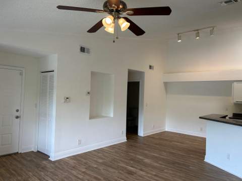 9999 Summerbreeze Drive #105, Sunrise FL - photo 8 of 37