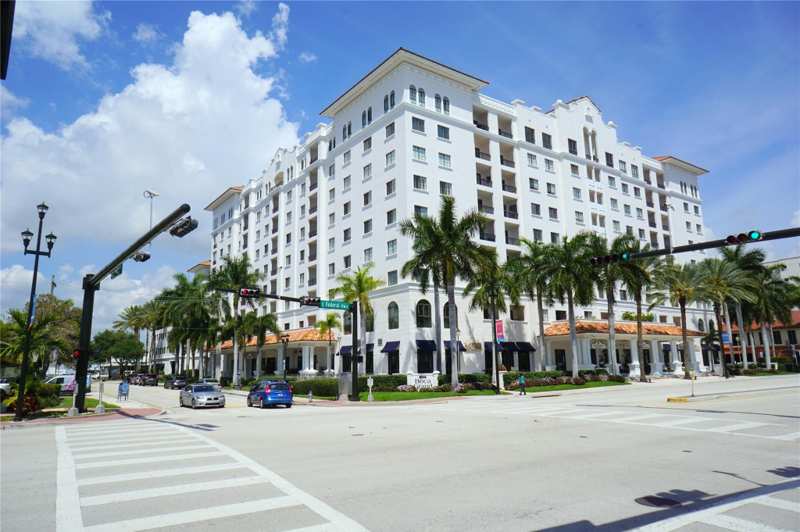 2 bedroom Condominium at 233 S Federal Highway #401, Boca Grand # 401, Boca Raton — photo 1