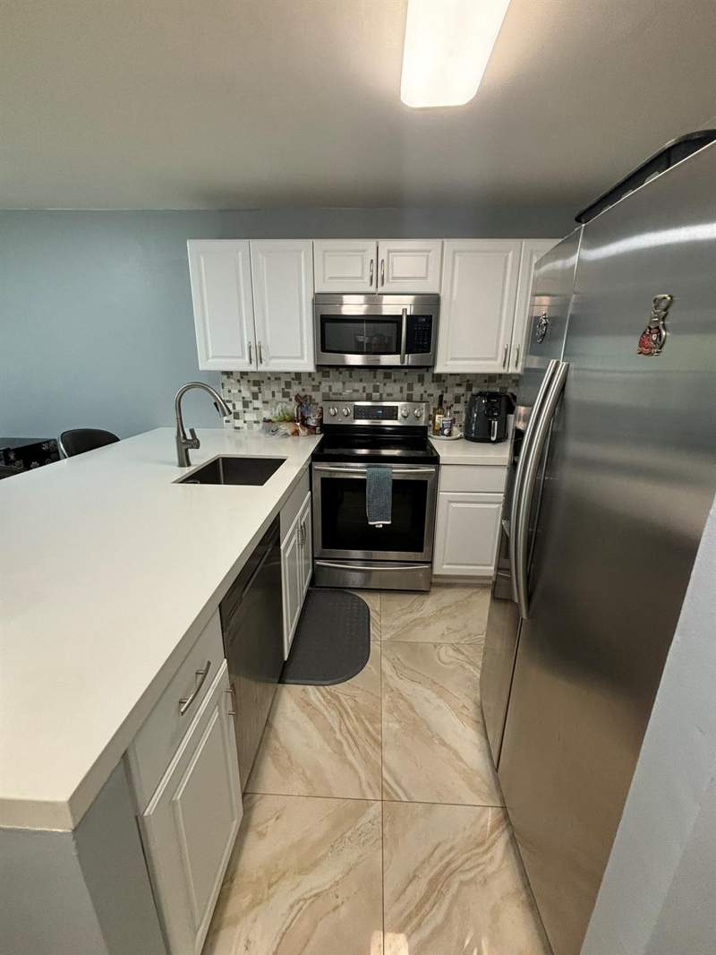 3 bedroom Condominium at 440 SE 2nd Avenue #21, Sequoia Gardens, Deerfield Beach — photo 4