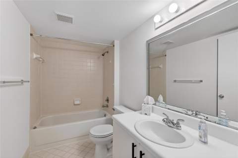 900 SW 142nd Avenue #213l, Pembroke Pines FL - photo 18 of 38