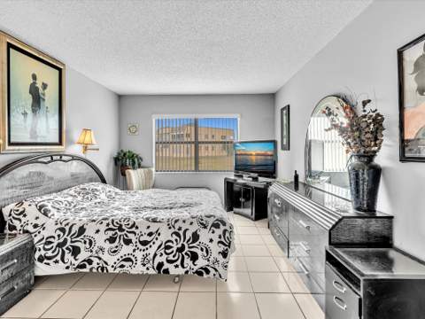 9041 Sunrise Lakes Boulevard #113, Sunrise FL - photo 20 of 50