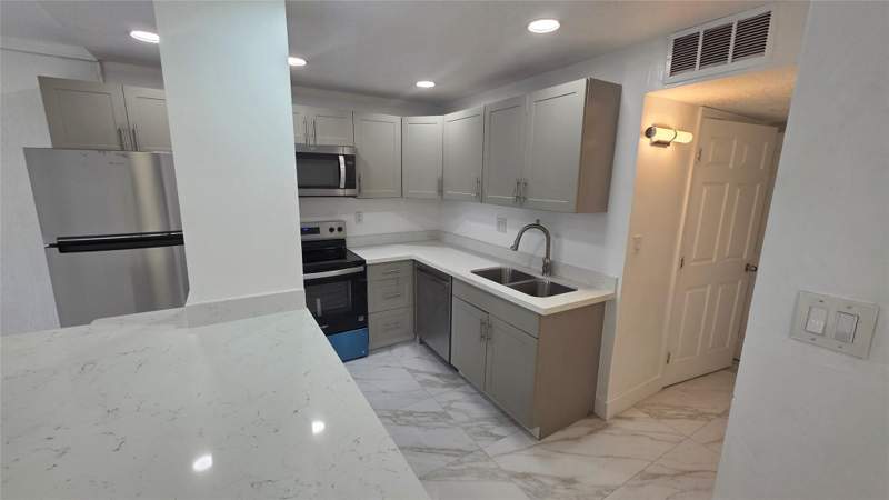 2 bedroom Condominium at 1758 NW 55 #101, Tree Garden, Lauderhill — photo 4