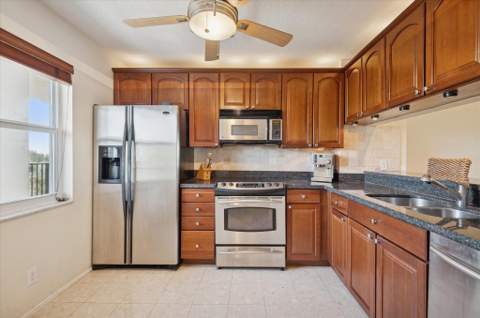 4091 Cypress Reach Court #501, Pompano Beach FL - photo 6 of 17