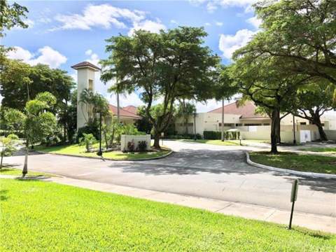 112 Lake Emerald Drive #104, Oakland Park FL - photo 18 of 32