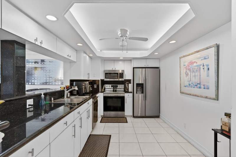2 bedroom Condominium at 1149 Hillsboro Mile #1007, Opal Towers East, Hillsboro Beach — photo 4