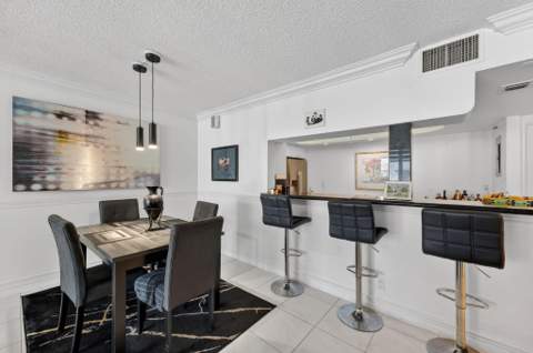 1149 Hillsboro Mile #1007, Hillsboro Beach FL - photo 10 of 77