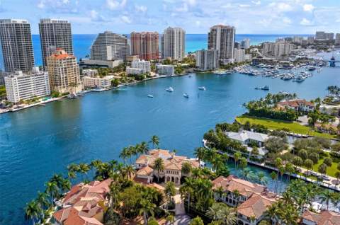 2716 Aqua Vista Boulevard, Fort Lauderdale FL - photo 6 of 99