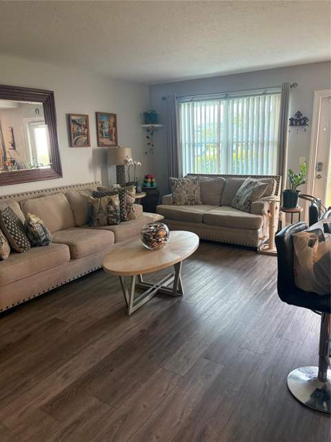 211 N Oakridge #211, Deerfield Beach FL - photo 15 of 23