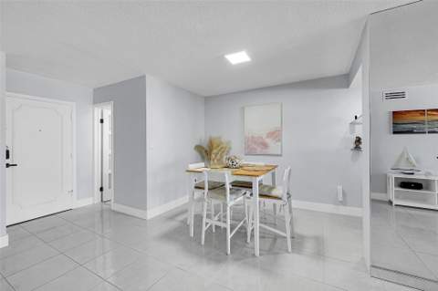 801 S Ocean Drive #605, Hollywood FL - photo 15 of 65