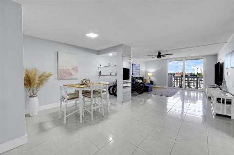 801 S Ocean Drive #605, Hollywood FL - photo 19 of 65