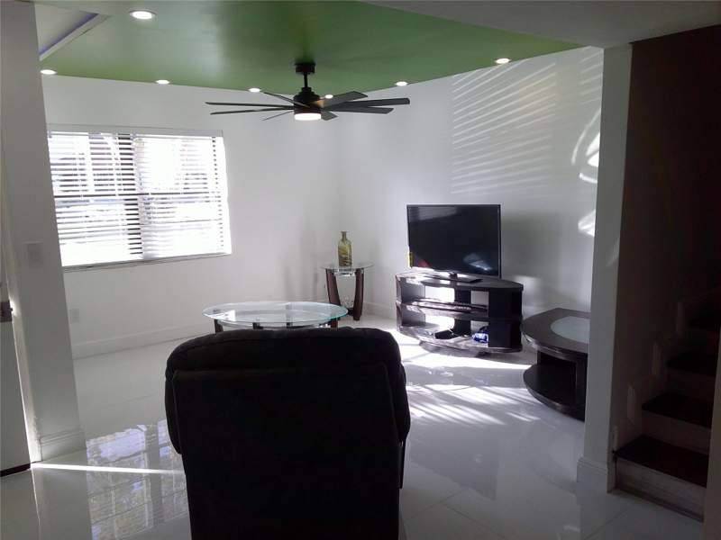 2 bedroom Townhouse at 3810 SW 52nd Avenue #3810, FOREST PARK VILLAS, Hollywood — photo 2