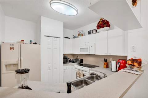 5722 Tuscany Terrace, Tamarac FL - photo 9 of 48