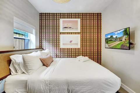 820 NE 17th Street, Fort Lauderdale FL - photo 6 of 33