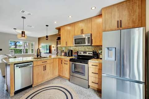 820 NE 17th Street, Fort Lauderdale FL - photo 18 of 33
