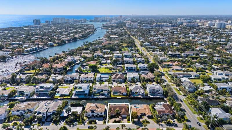 3 bedroom Single Family Residence at 520 Phillips Drive, Golden Harbour Sec 2, Boca Raton — photo 2