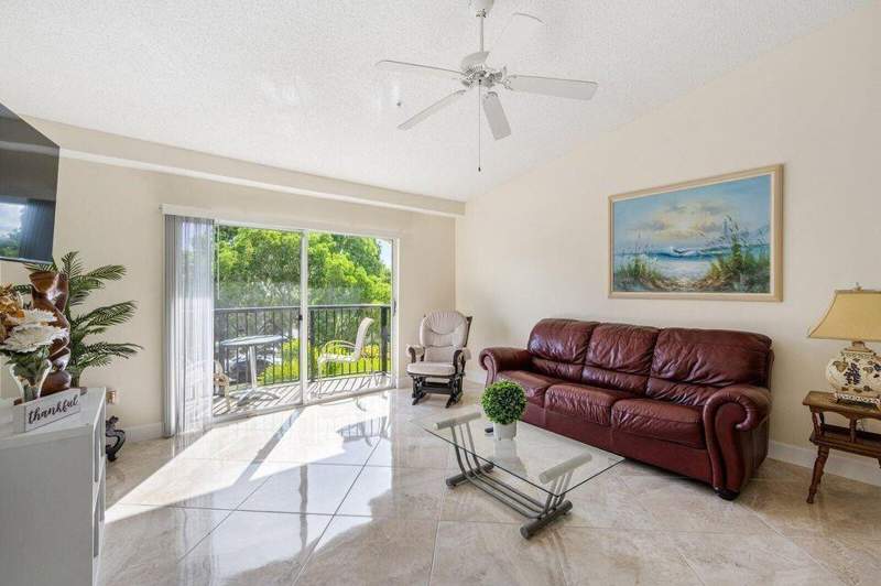2 bedroom Condominium at 1100 Crestwood Court #1110, Grand View at Crestwood, Royal Palm Beach — photo 3