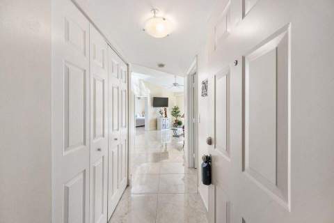 1100 Crestwood Court #1110, Royal Palm Beach FL - photo 7 of 24
