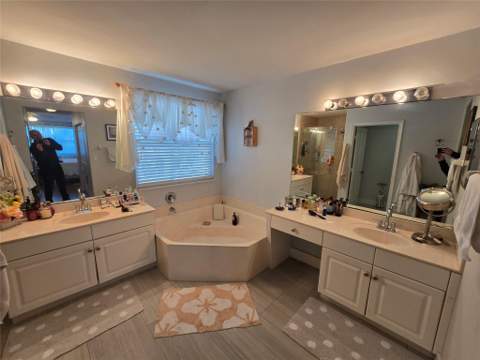 7082 Middlebury Drive, Boynton Beach FL - photo 22 of 58
