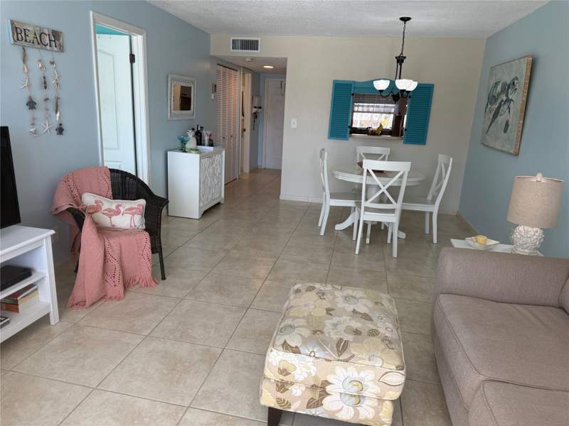1 bedroom Condominium at 2761 N Pine Island Road #204, Sunrise Lakes 92 Condo, Sunrise — photo 5