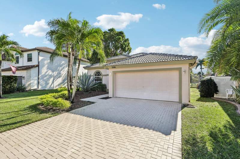 3 bedroom Single Family Residence at 3746 Old Lighthouse Circle, Orange Point #c, Wellington — photo 3