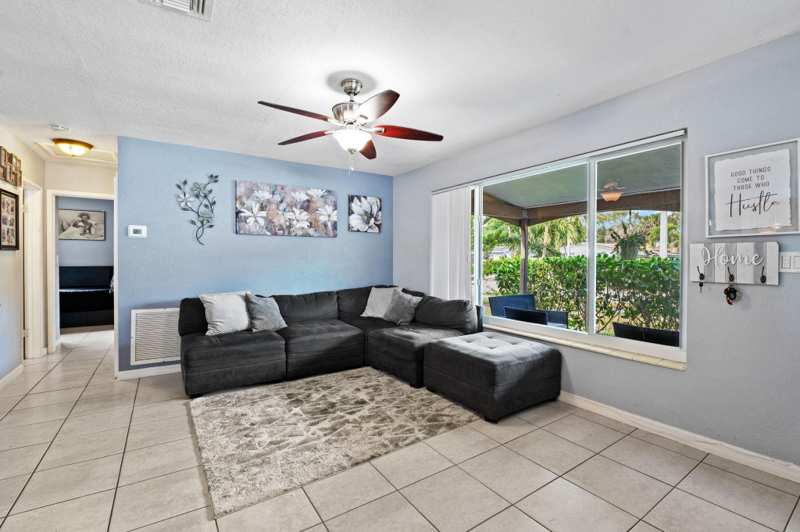 3 bedroom Single Family Residence at 5554 SW 6th Street, Margate Estates Sec 1 50-, Margate — photo 1