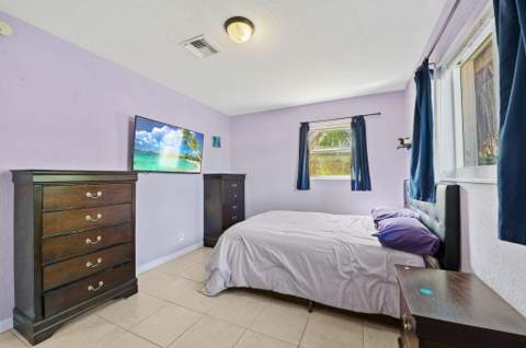 5554 SW 6th Street, Margate FL - photo 13 of 25