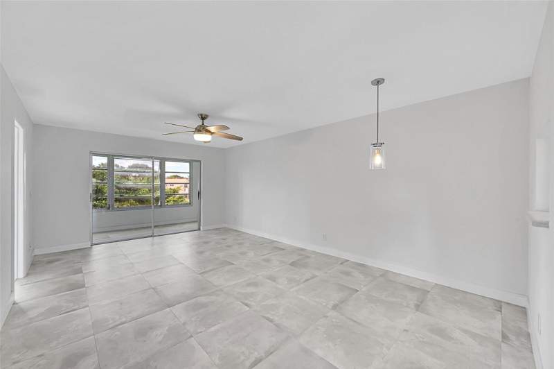 2 bedroom Condominium at 9761 Sunrise Lakes Boulevard #301, Sunrise Lakes Phase III, Sunrise — photo 4