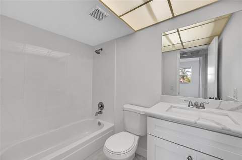9761 Sunrise Lakes Boulevard #301, Sunrise FL - photo 12 of 50