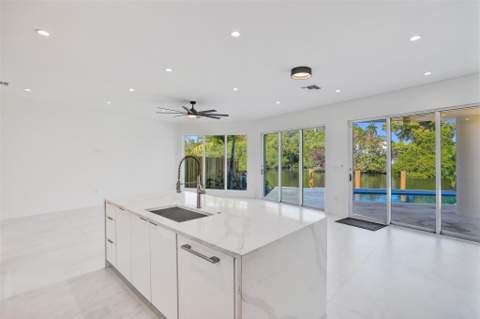 1133 NE 18th Court, Fort Lauderdale FL - photo 8 of 36