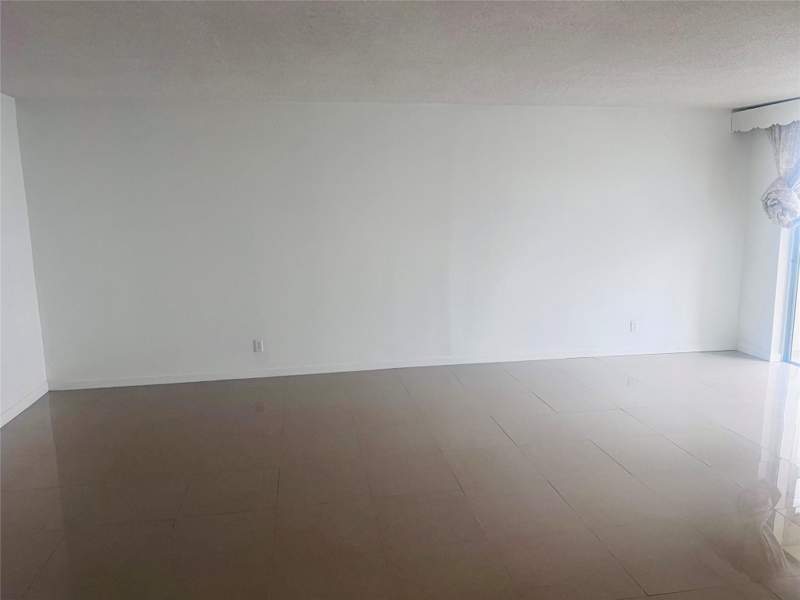 1 bedroom Condominium at 4046 NW 19th Street #203, Majestic Gardens, Lauderhill — photo 3
