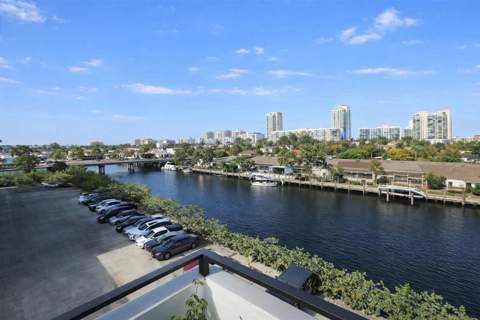 2500 Parkview Drive #403, Hallandale Beach FL - photo 19 of 25