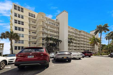 500 SE 21st Avenue #805, Deerfield Beach FL - photo 7 of 52