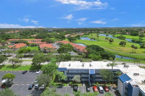 3120 Holiday Springs Boulevard #106, Margate FL - photo 8 of 56