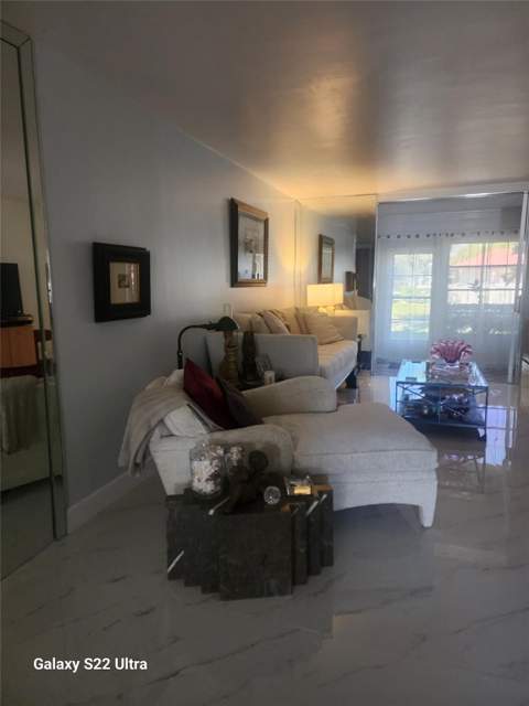 700 SE 6th Avenue #111, Deerfield Beach FL - photo 11 of 38