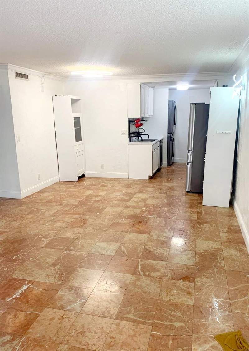 2 bedroom Condominium at 10234 Twin Lakes Drive #16-d, Lakewood Village of Coral, Coral Springs — photo 2