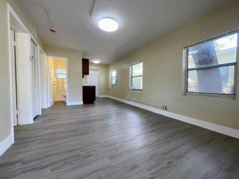 1602 NW 7th Place, Fort Lauderdale FL - photo 9 of 22