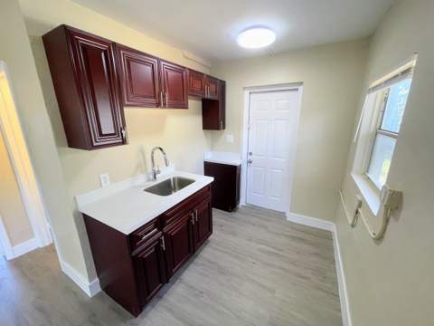 1602 NW 7th Place, Fort Lauderdale FL - photo 10 of 22