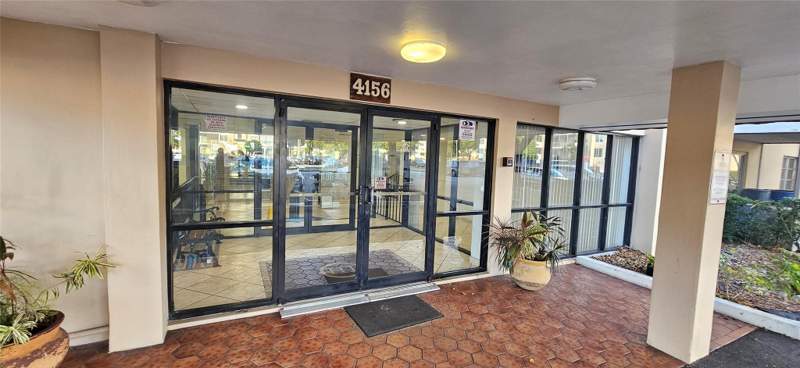2 bedroom Condominium at 4156 Inverrary Drive #204, Manors of Inverrary, Lauderhill — photo 2