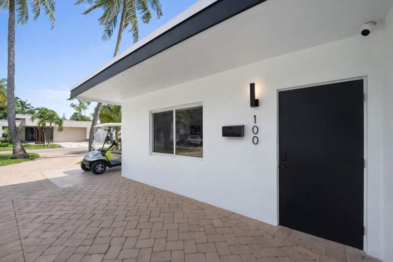 3 bedroom Single Family Residence at 100 NE 22nd Street, Petite, Wilton Manors — photo 3