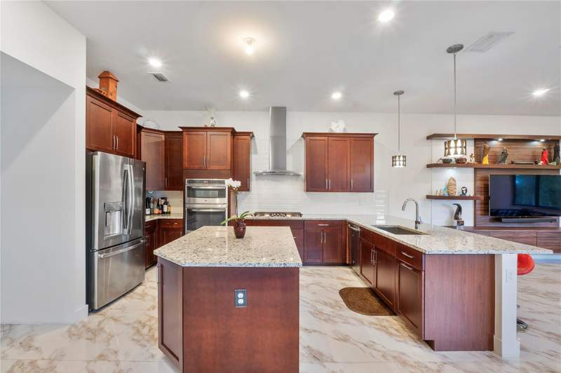 6 bedroom Single Family Residence at 10472 Cobalt Court, Cascata, Parkland — photo 5