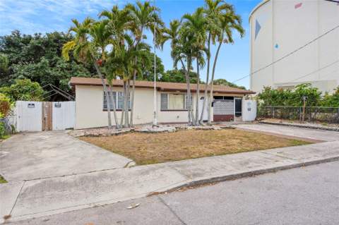 842 Kaye Street, West Palm Beach FL - photo 13 of 21